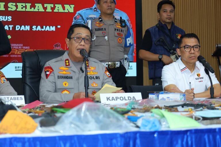 Kapolda Sulsel Pimpin Konferensi Pers, Ratusan Pelaku Kejahatan Jalanan Berhasil Diungkap
