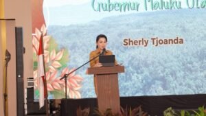 Gubernur Sherly Tjoanda Laos Ajak Tokoh Adat dan Kesultanan Selesaikan Konflik Tenurial